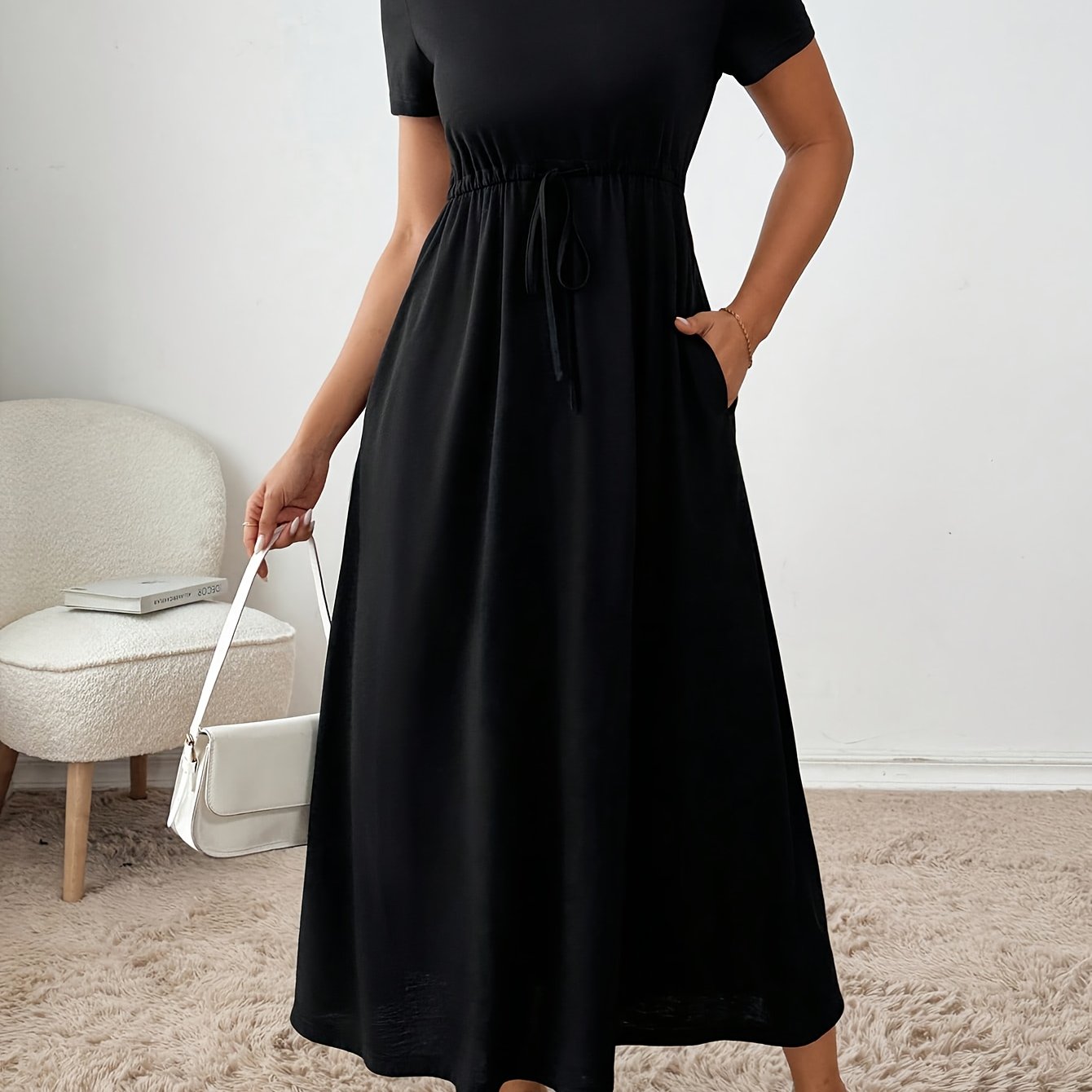 Effortless Drawstring Waist Maxi Dress for Women with Round Neck Short Sleeve Relaxed Flowing Pocket Style