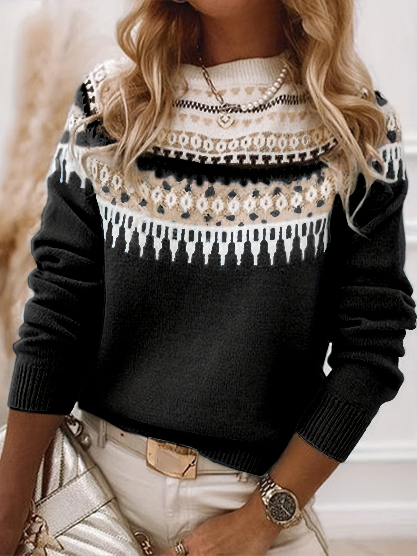 Comfortable Black Fair Isle Sweater for Women with Round Neck Long Sleeve Colorblock Knit Style