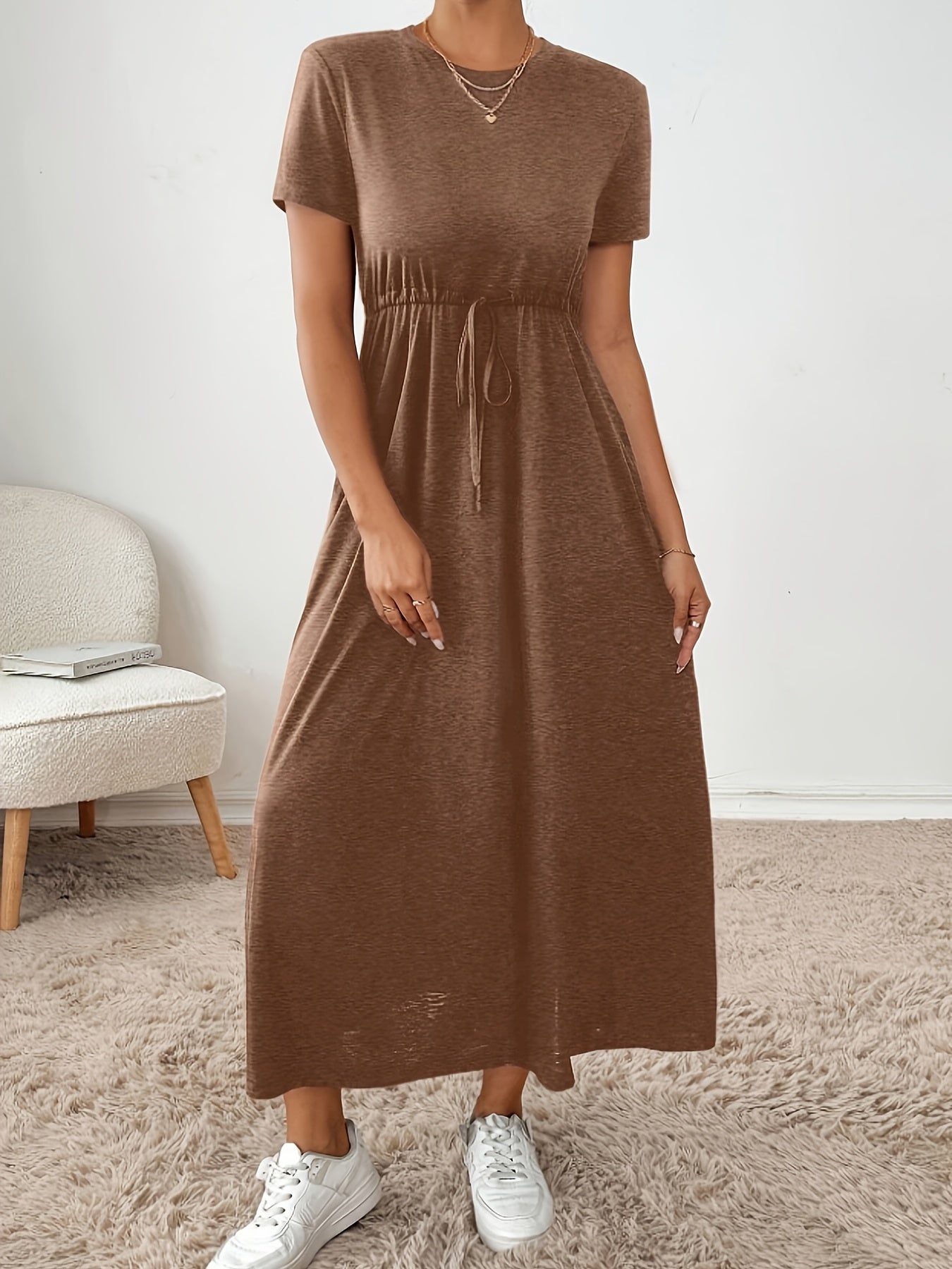 Effortless Drawstring Waist Maxi Dress for Women with Round Neck Short Sleeve Relaxed Flowing Pocket Style