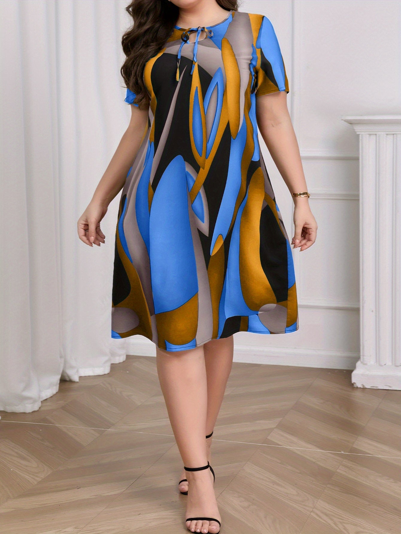 Effortless Geometric Print Shift Dress for Women with Round Neck Short Sleeve Tie Front Relaxed Casual Style