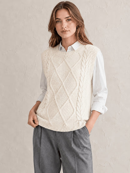 Comfortable Cable Knit Sweater Vest for Women with Crew Neck Sleeveless Relaxed Oversized Casual Style