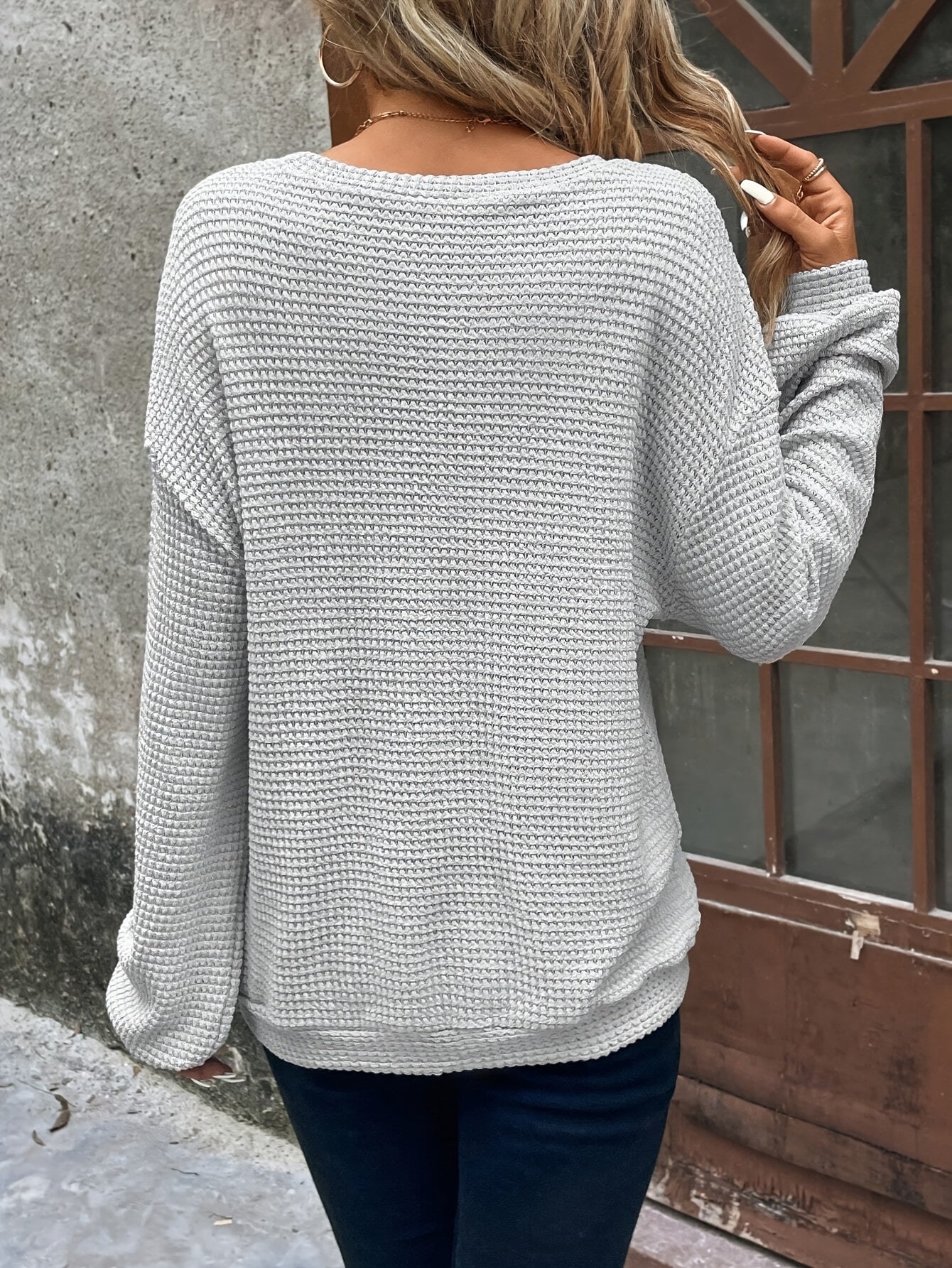 Comfortable Waffle Knit Sweater for Women with Round Neck Long Sleeve Relaxed Oversized Style