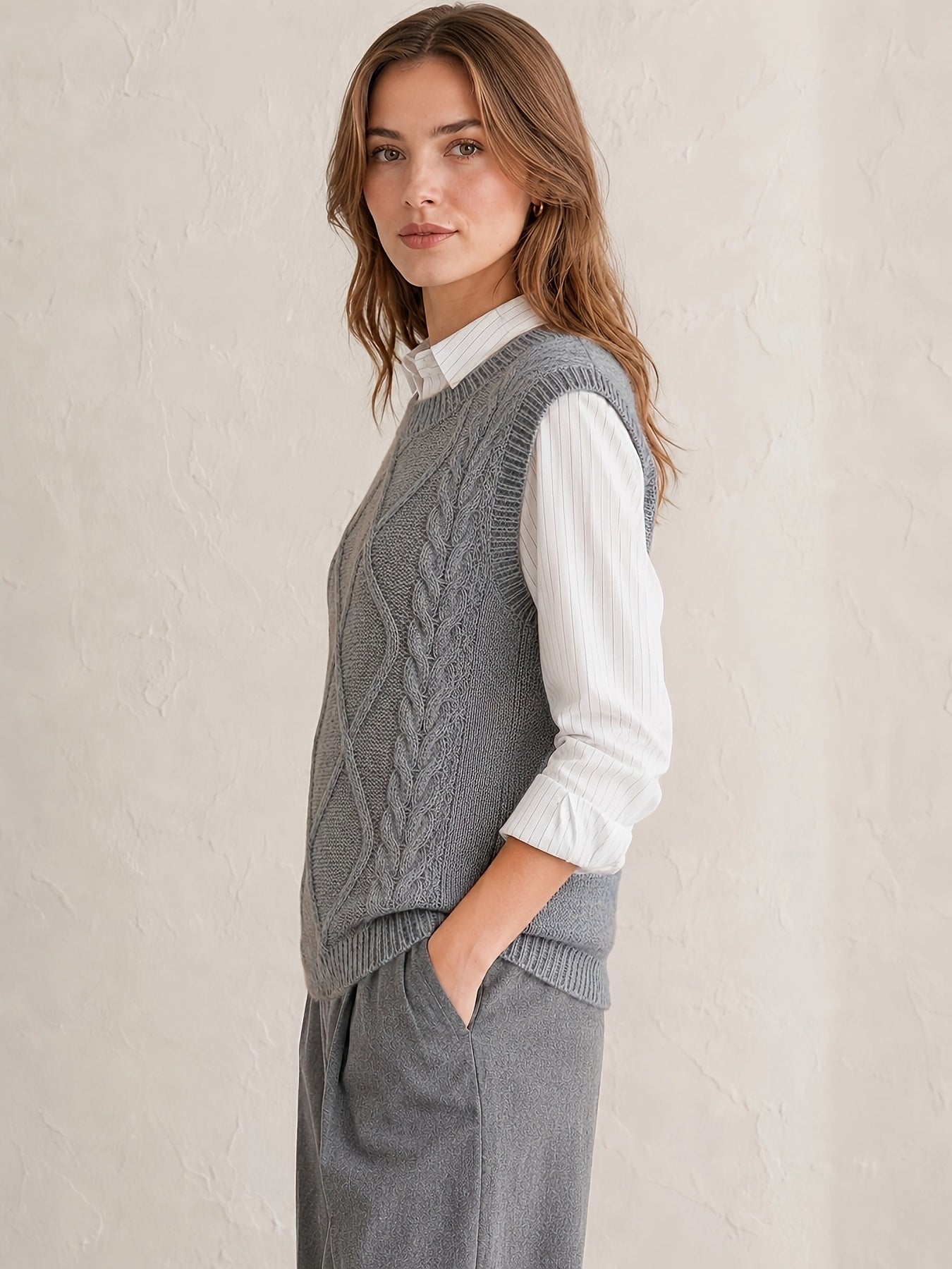 Comfortable Cable Knit Sweater Vest for Women with Crew Neck Sleeveless Relaxed Oversized Casual Style