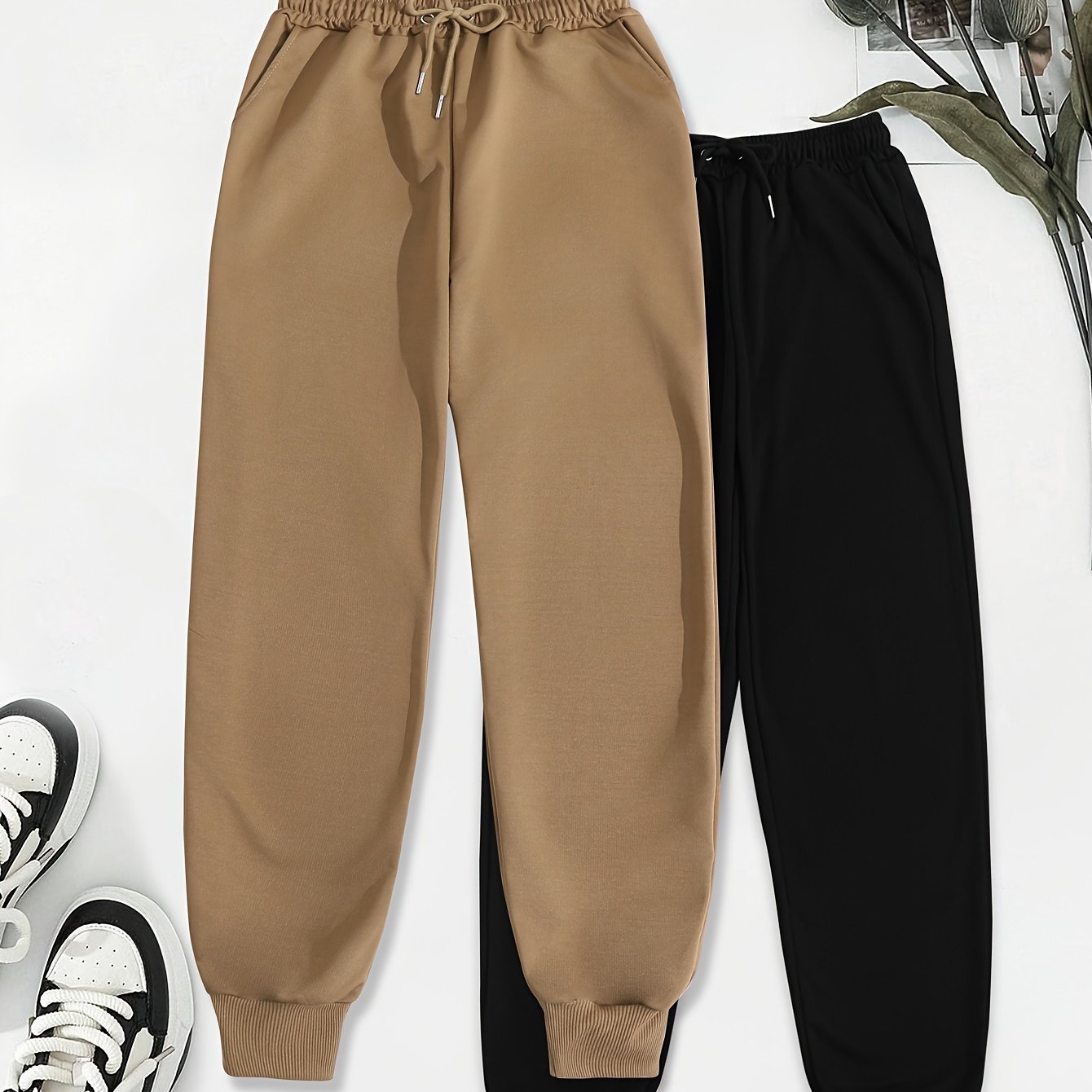 Effortless Fleece Jogger Pants for Women with High Waist Drawstring Tapered Cuffed Relaxed Style