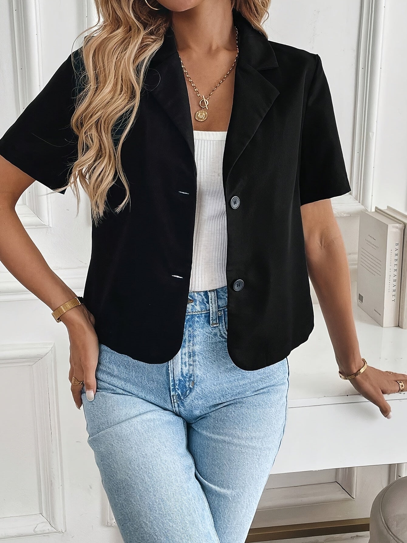 Elegant Cropped Blazer for Women with Notch Lapel Short Sleeve Button Front Relaxed Style