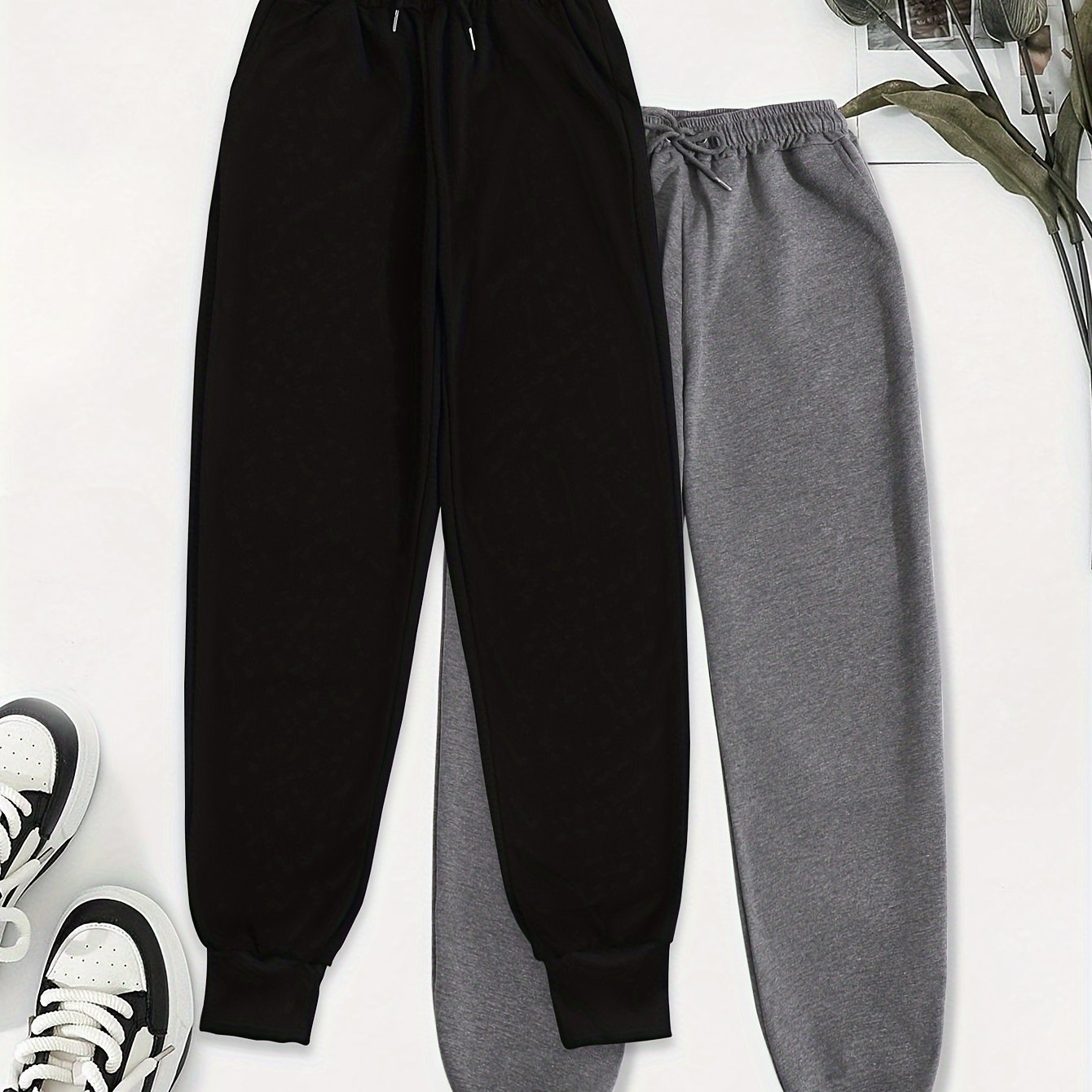 Effortless Fleece Jogger Pants for Women with High Waist Drawstring Tapered Cuffed Relaxed Style