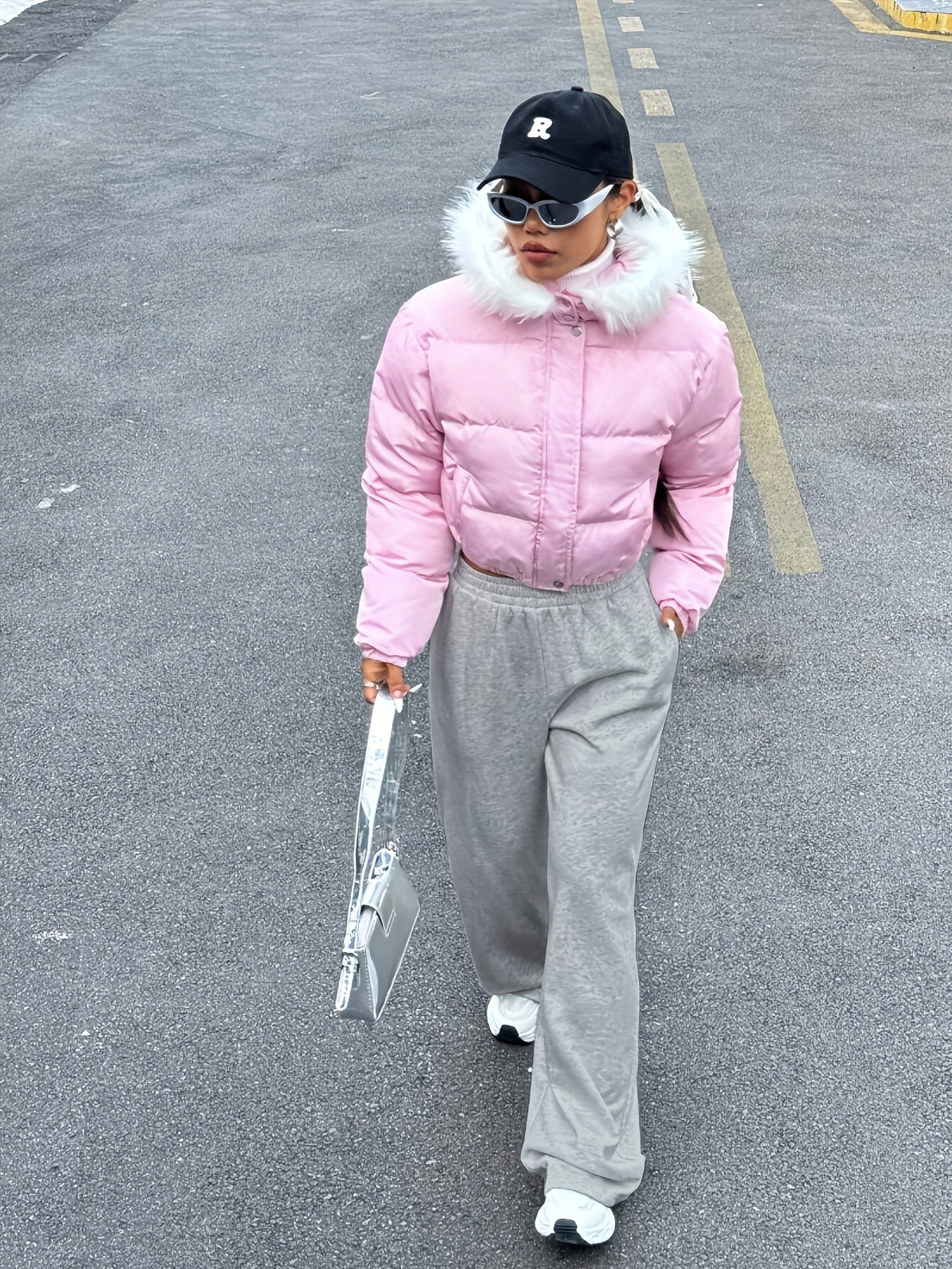 Effortless Light Grey Wide Leg Sweatpants for Women with High Waist Elastic Relaxed Oversized Casual Style