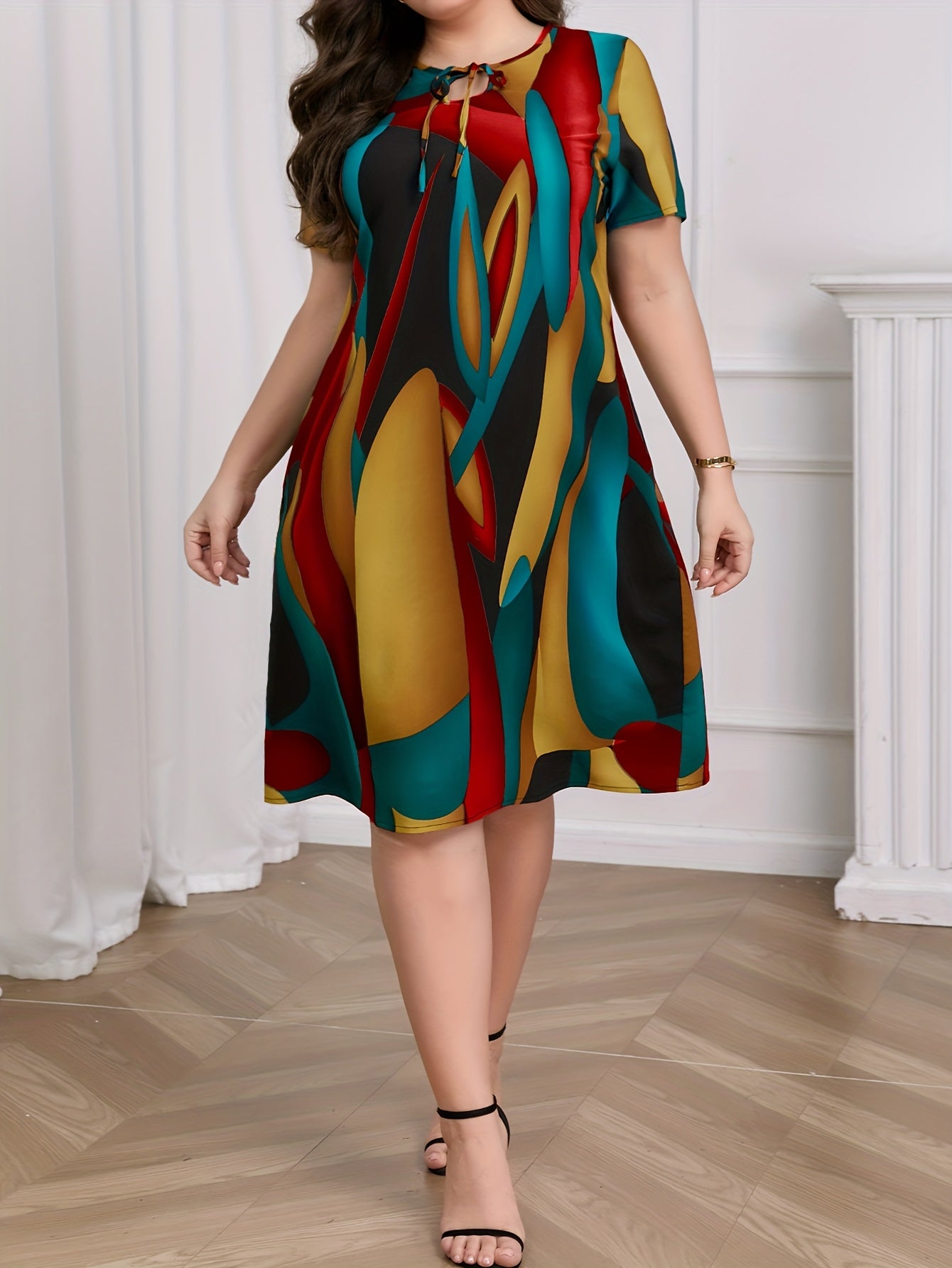 Effortless Geometric Print Shift Dress for Women with Round Neck Short Sleeve Tie Front Relaxed Casual Style