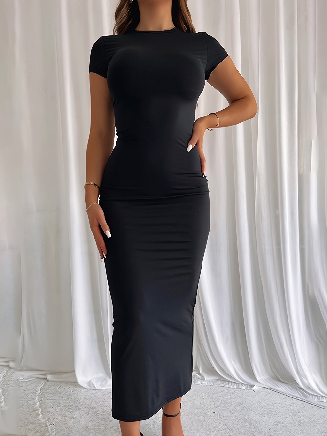 Elegant Bodycon Maxi Dress for Women with Crew Neck Short Sleeve Ruched Side Slit Style