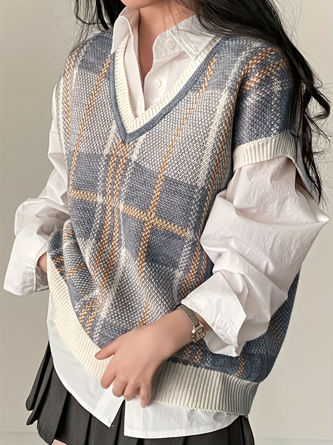 Comfortable Plaid Sweater Vest for Women with V Neck Sleeveless Oversized Knit Style