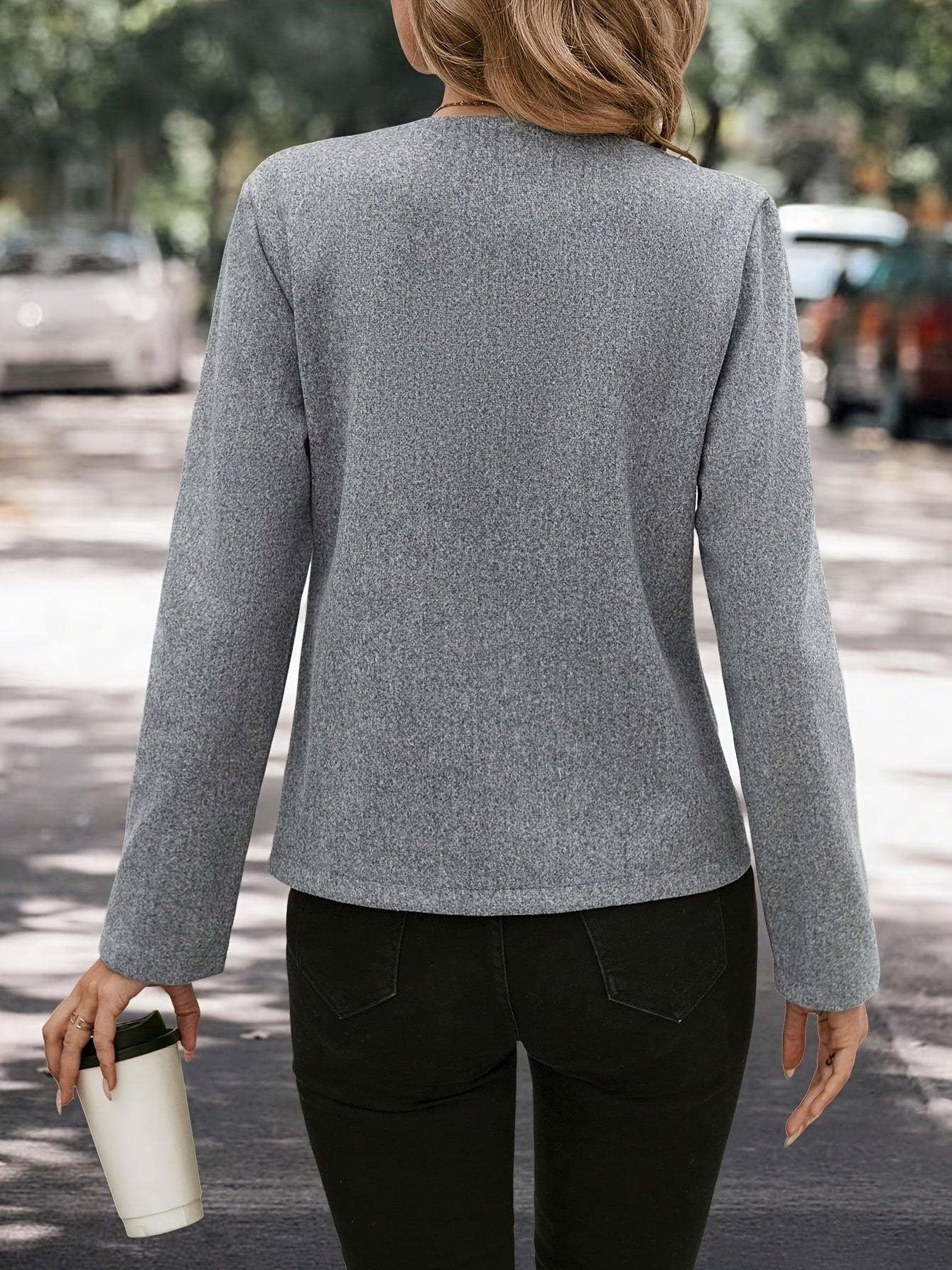 Elegant Grey Tweed Jacket for Women with Round Neck Long Sleeve Button Front Cropped Style