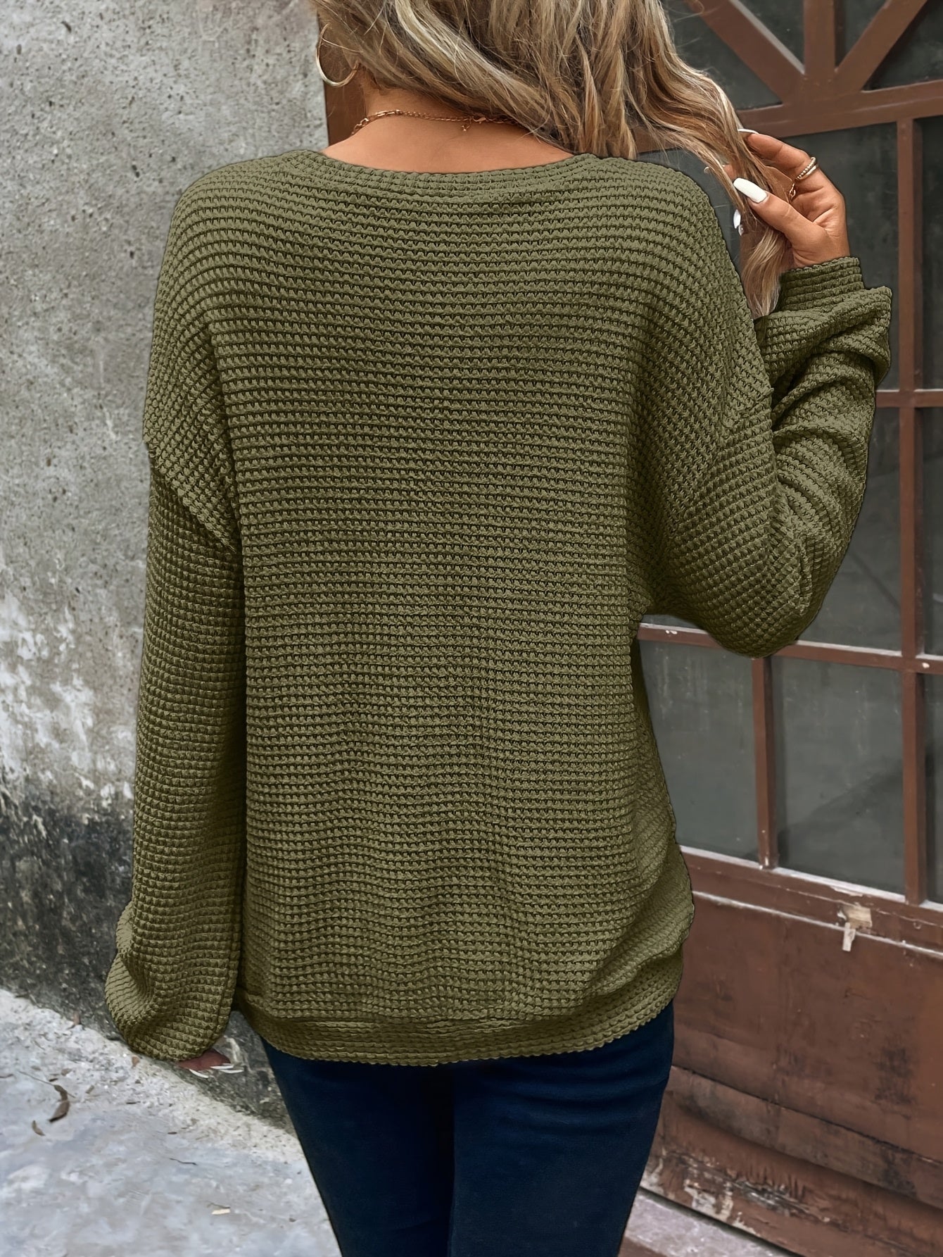 Comfortable Waffle Knit Sweater for Women with Round Neck Long Sleeve Relaxed Oversized Style