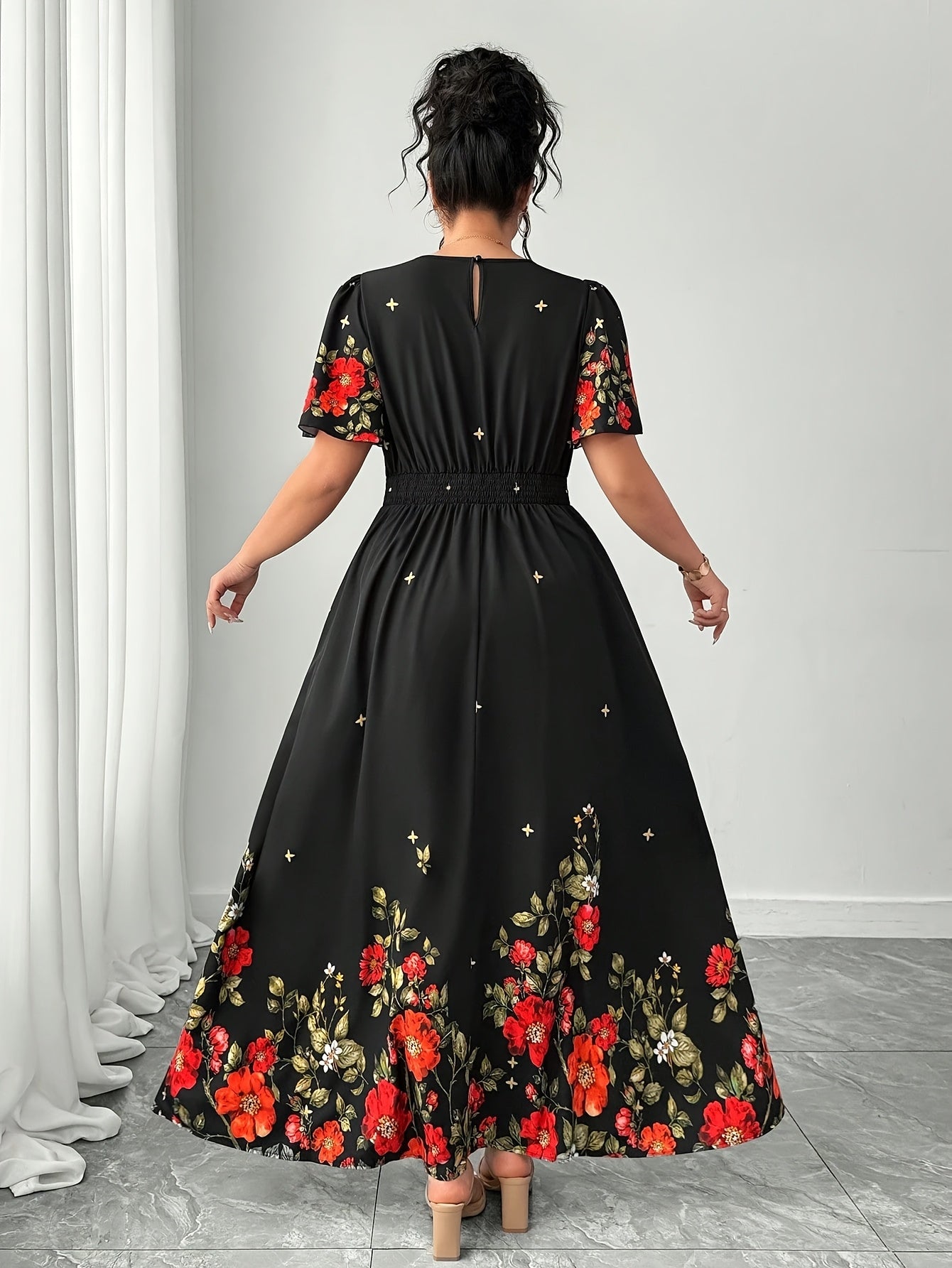 Elegant Black Floral Maxi Dress for Women with Round Neck Batwing Sleeve Cinched Waist Flowing Style