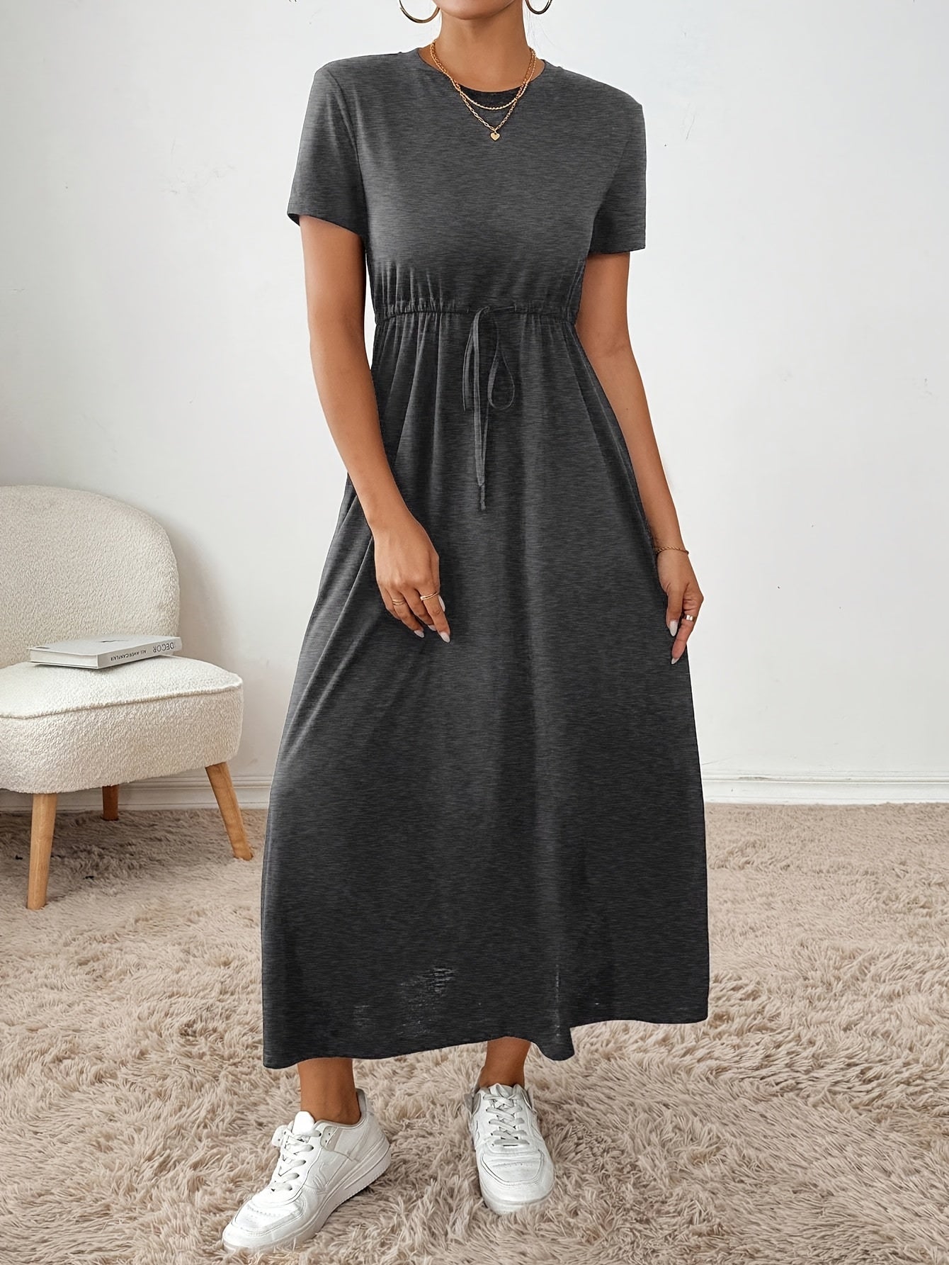 Effortless Drawstring Waist Maxi Dress for Women with Round Neck Short Sleeve Relaxed Flowing Pocket Style