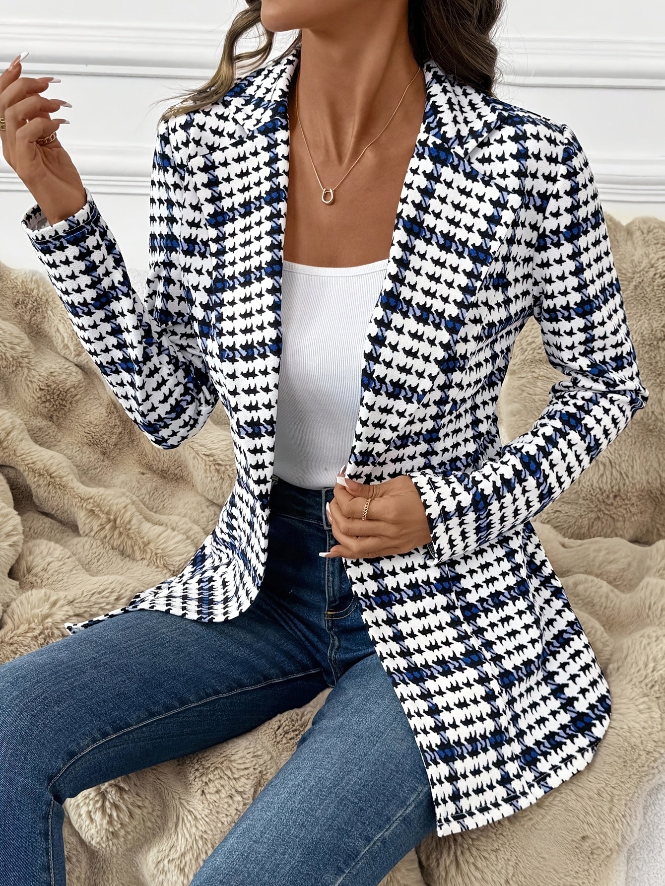 Elegant Plaid Blazer for Women, Versatile Everyday Long-Sleeve, Classic Commuter, Autumn, Houndstooth
