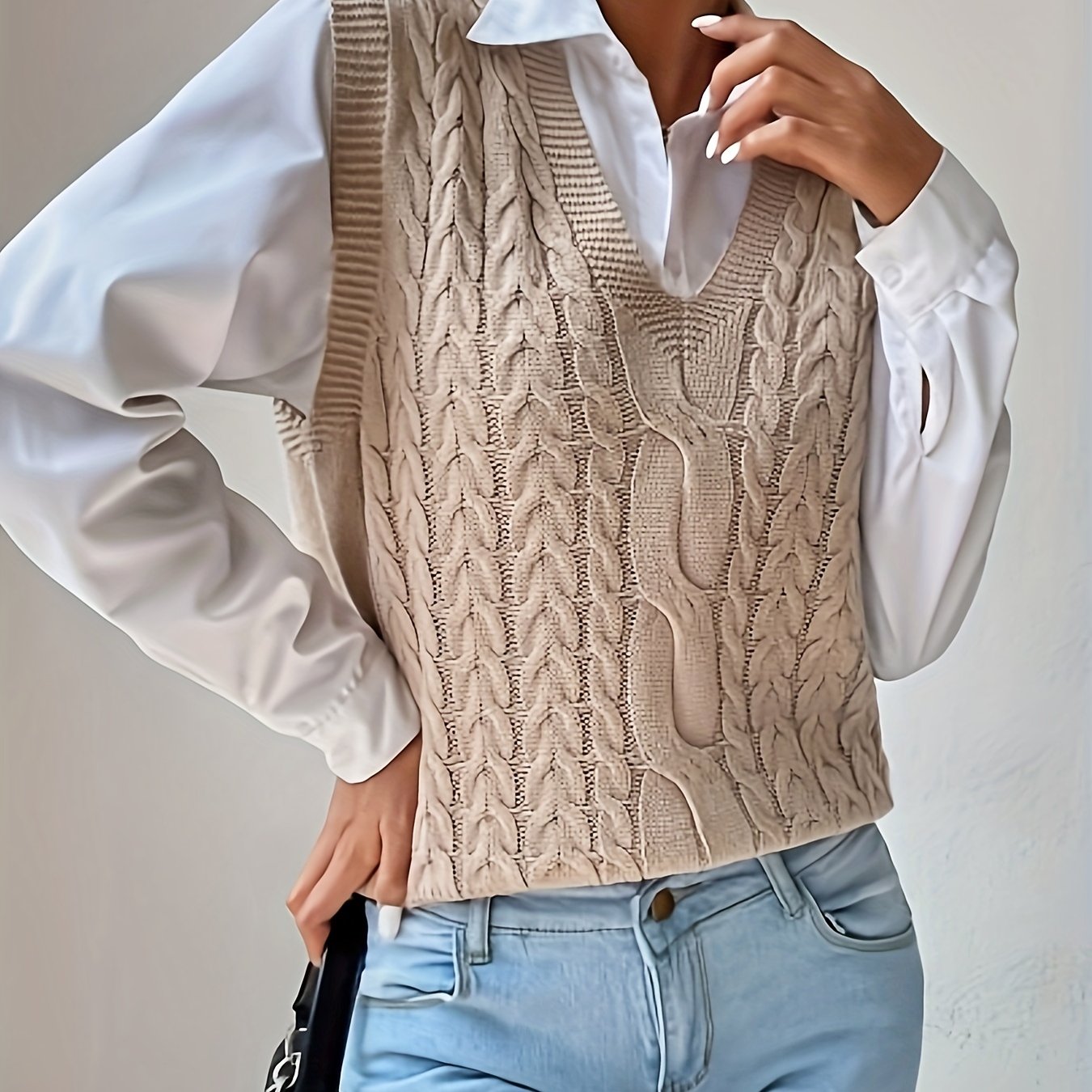 Comfortable Cable Knit Sweater Vest for Women with V Neck Sleeveless Cropped Oversized Style