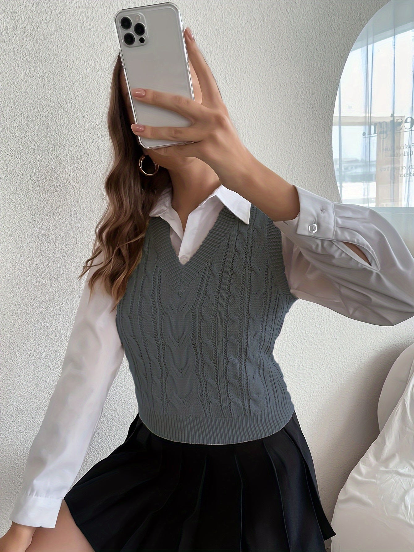 Effortless Cable Knit Sweater Vest for Women with V Neck Sleeveless Cropped Preppy Style