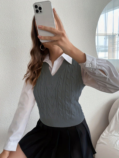Effortless Cable Knit Sweater Vest for Women with V Neck Sleeveless Cropped Preppy Style