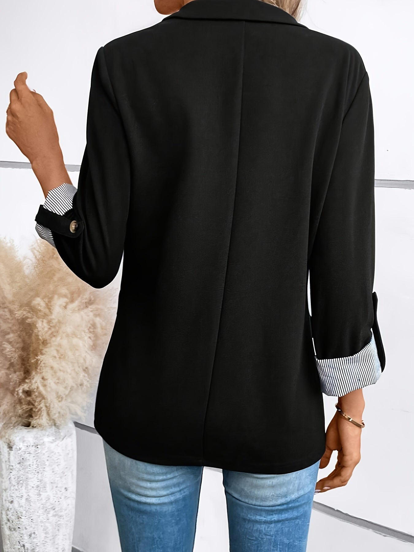 Elegant Striped Cuff Blazer for Women with Notch Lapel Roll Tab Sleeve Relaxed Style