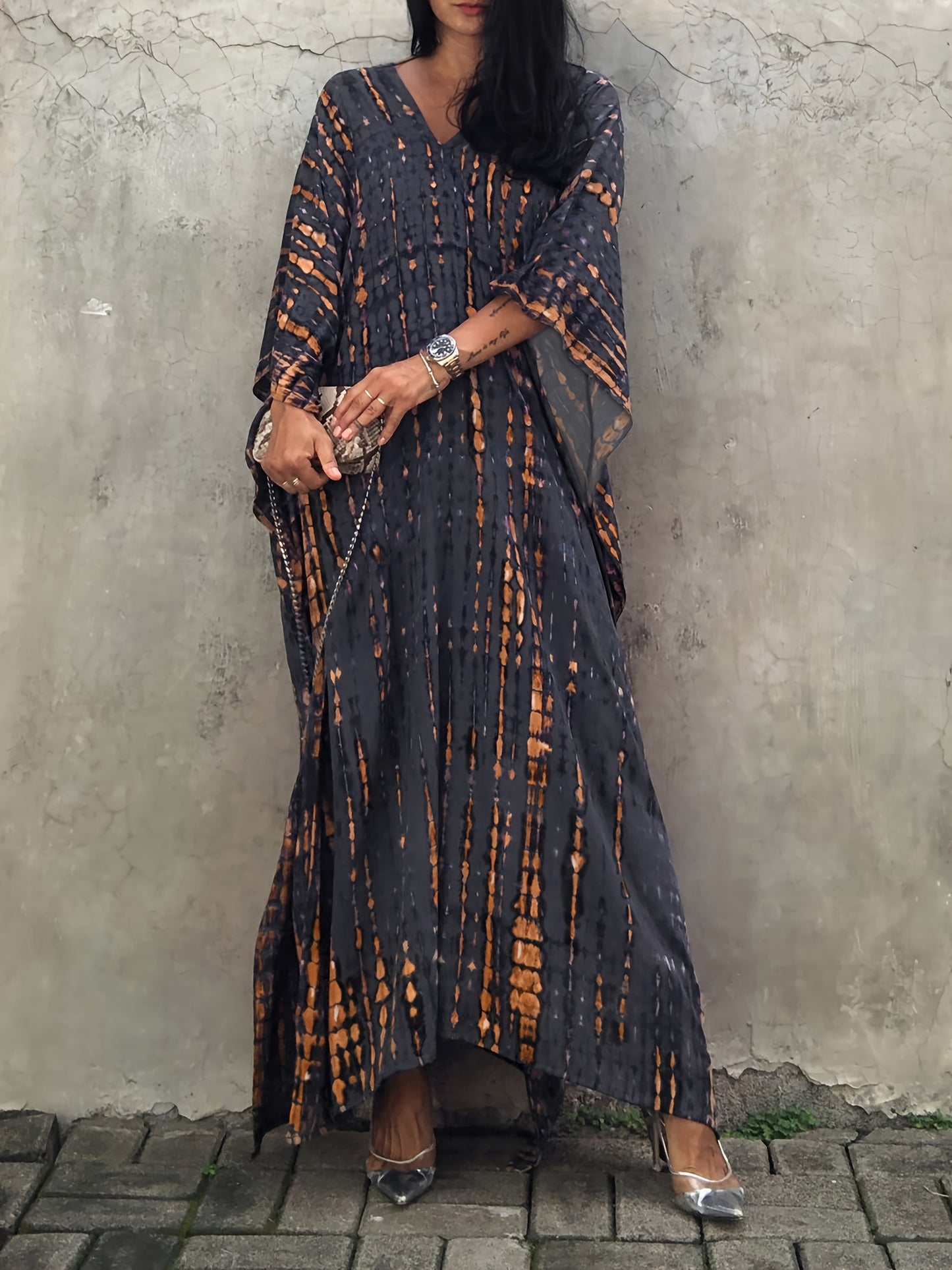 Effortless Tie Dye Maxi Dress for Women with V Neck Bell Sleeve Kaftan Flowing Bohemian Style