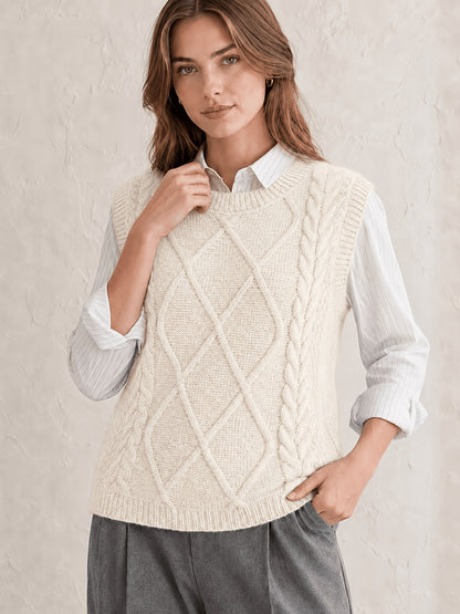 Comfortable Cable Knit Sweater Vest for Women with Crew Neck Sleeveless Relaxed Oversized Casual Style
