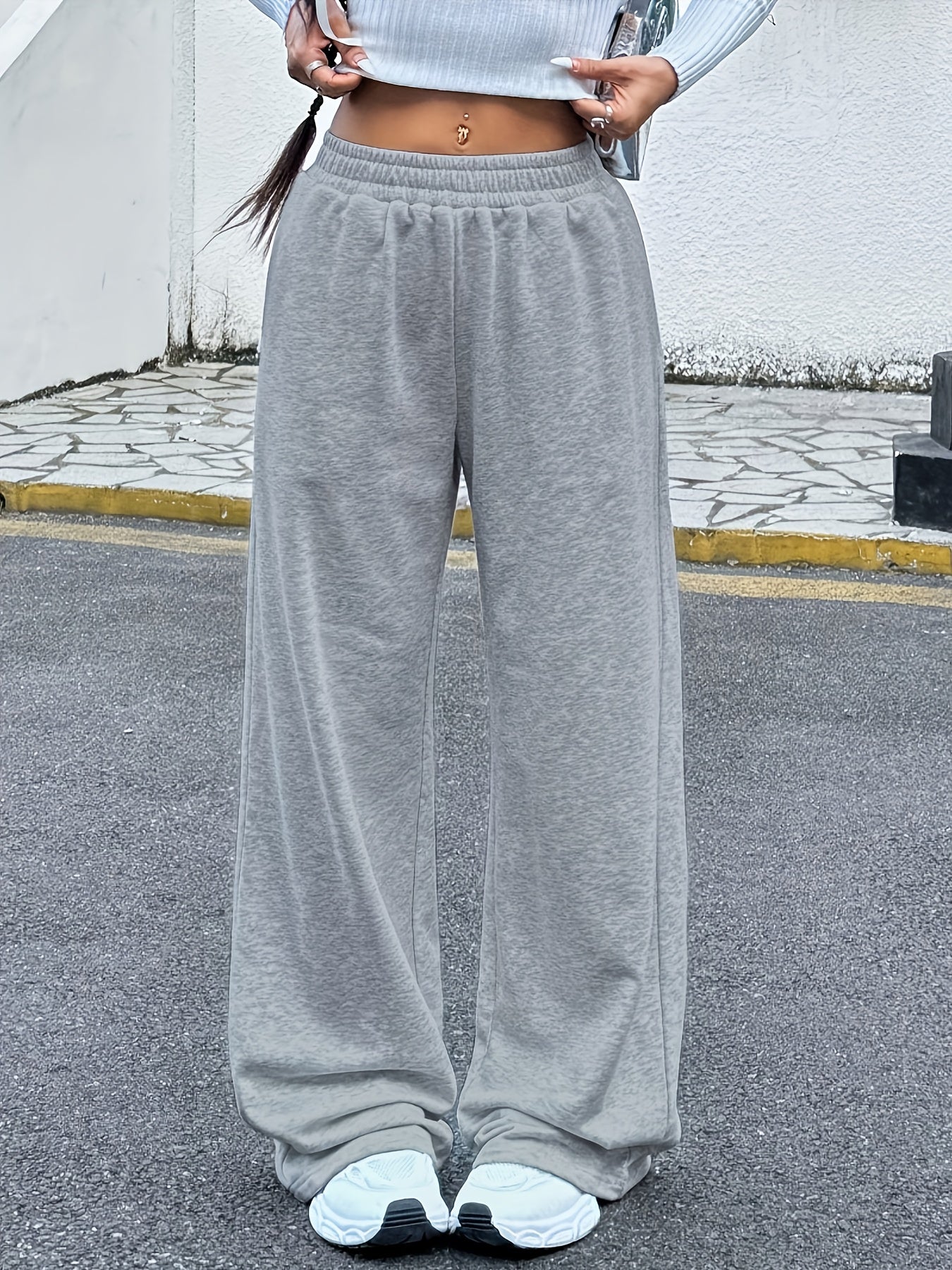 Effortless Light Grey Wide Leg Sweatpants for Women with High Waist Elastic Relaxed Oversized Casual Style