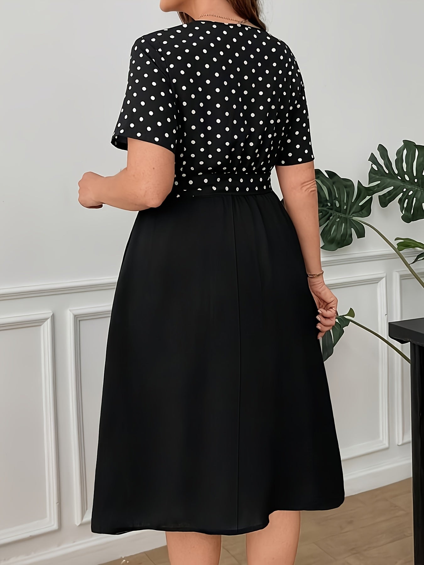 Elegant Polka Dot Midi Dress for Women with Notch Neck Short Sleeve Tie Waist Belted Style