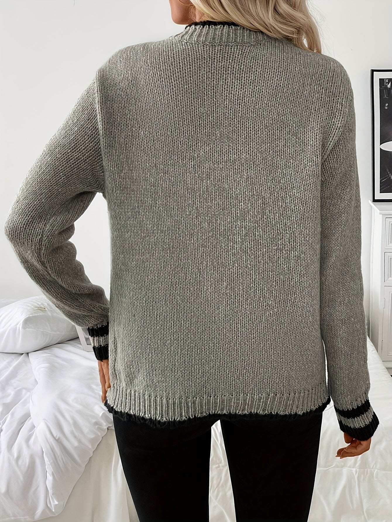 Comfortable Contrast Trim Cardigan Sweater for Women with V Neck Long Sleeve Button Front Ribbed Knit Style