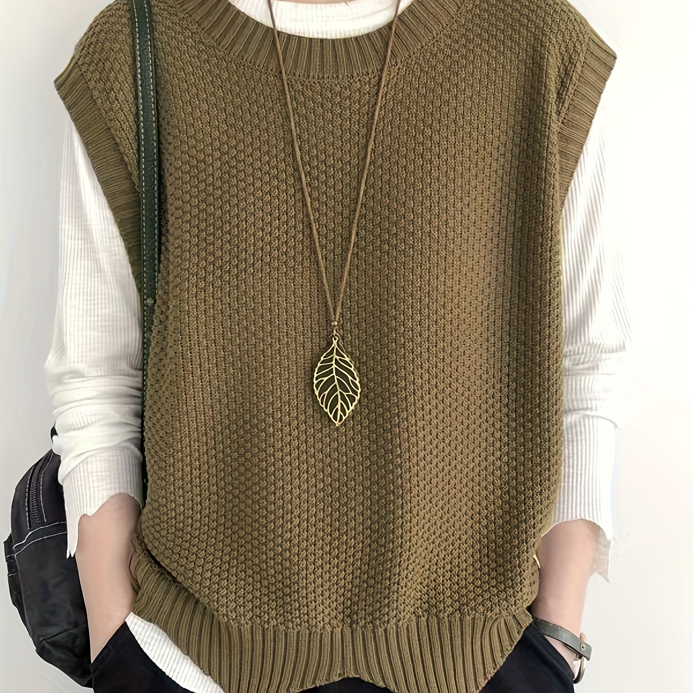 Comfortable Chunky Knit Sweater Vest for Women with Crew Neck Sleeveless Ribbed Trim Oversized Style