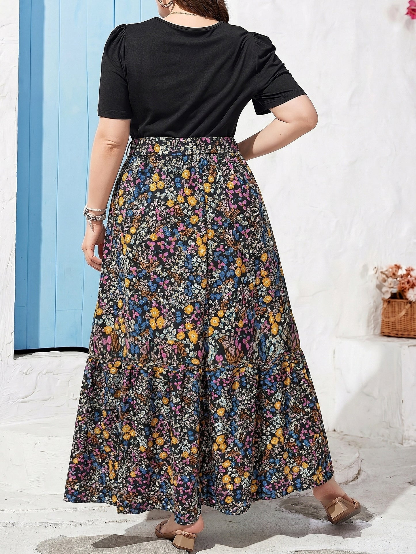 Elegant Black Heart Print Maxi Dress for Women with Round Neck Short Sleeve Tiered Ruffle Belted Style
