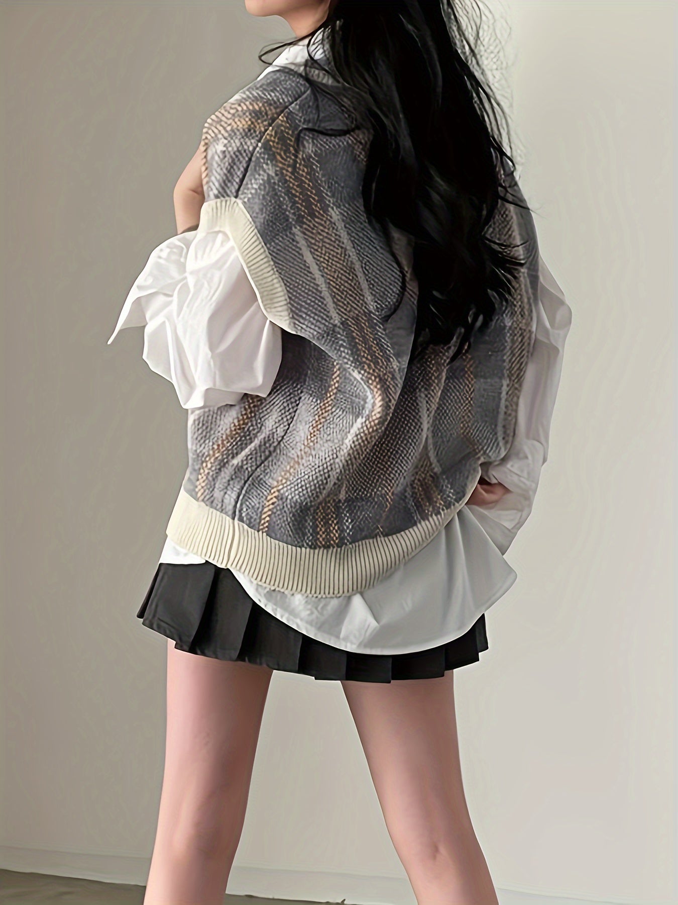 Comfortable Plaid Sweater Vest for Women with V Neck Sleeveless Oversized Knit Style