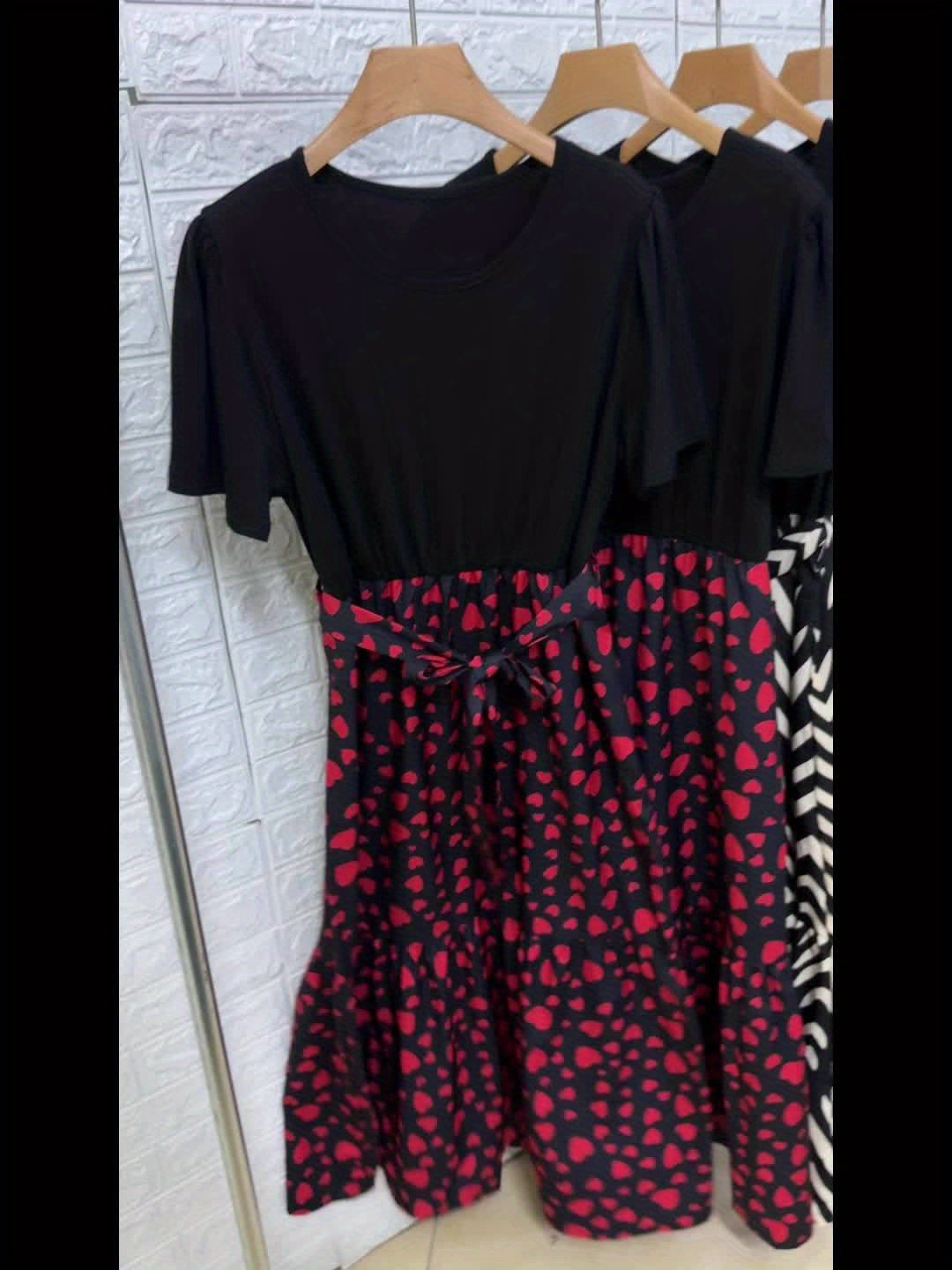 Elegant Black Heart Print Maxi Dress for Women with Round Neck Short Sleeve Tiered Ruffle Belted Style