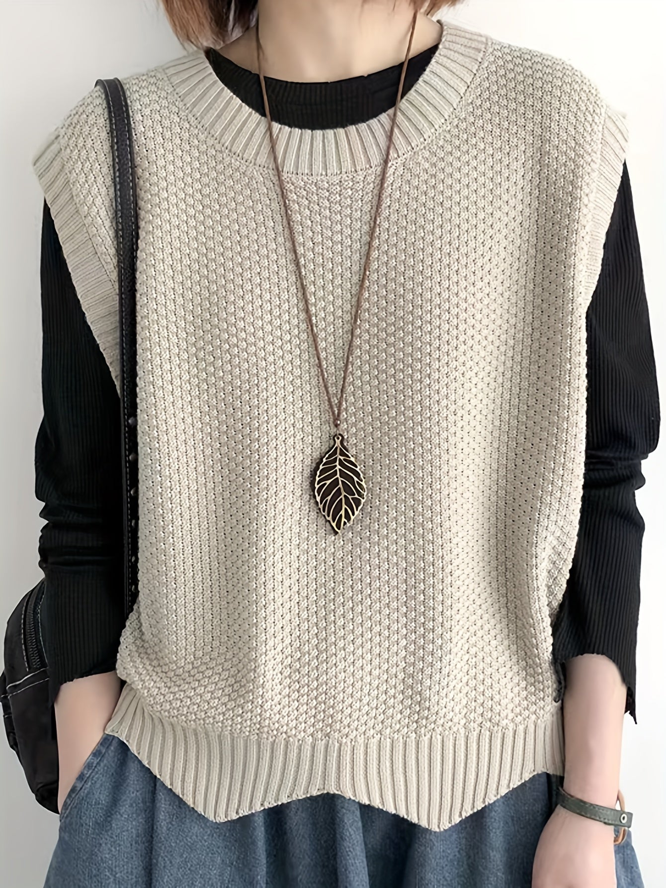Comfortable Chunky Knit Sweater Vest for Women with Crew Neck Sleeveless Ribbed Trim Oversized Style