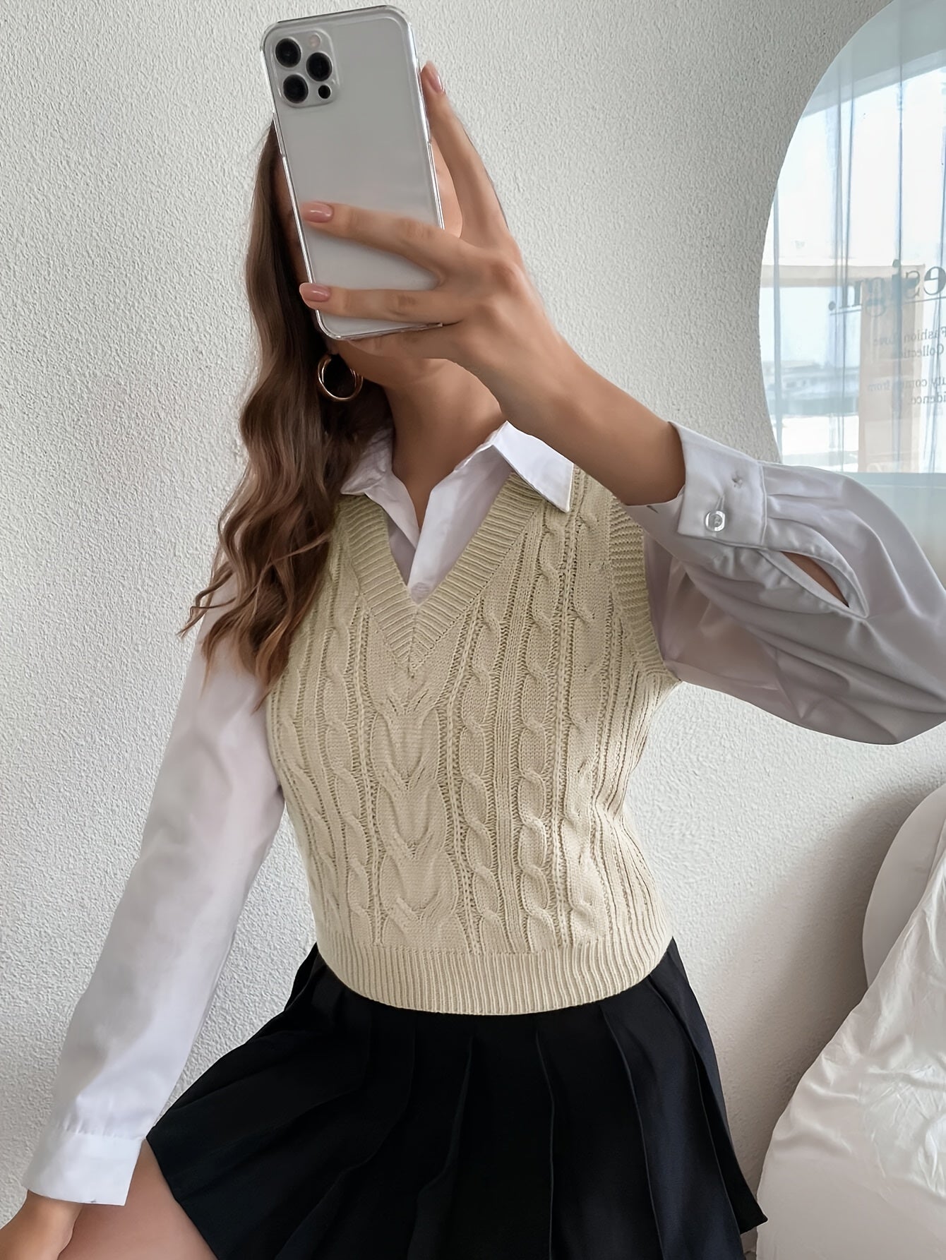 Effortless Cable Knit Sweater Vest for Women with V Neck Sleeveless Cropped Preppy Style
