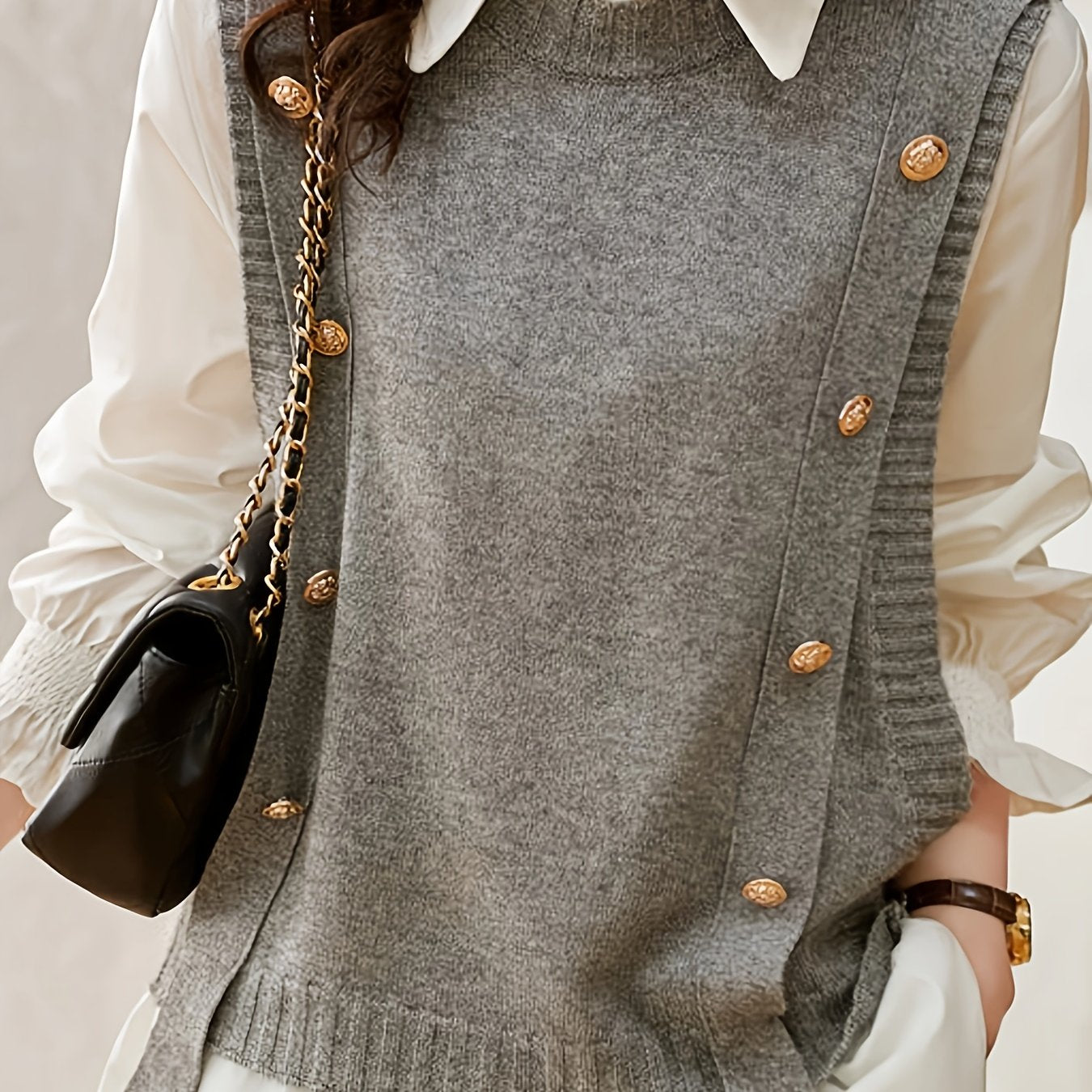 Comfortable Sweater Vest for Women with Round Neck Sleeveless Button Detail Relaxed Knit Style