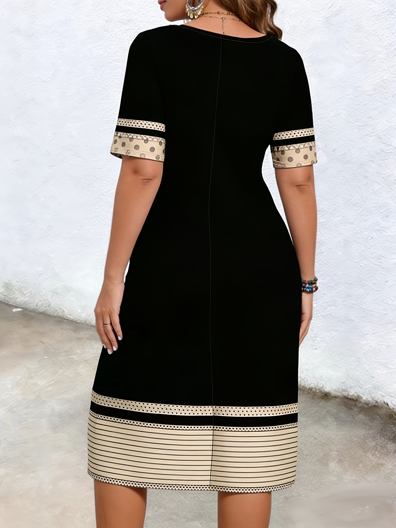 Elegant Black Plus Size Midi Dress for Women with Round Neck Short Sleeve Striped Polka Dot Hem Relaxed Style