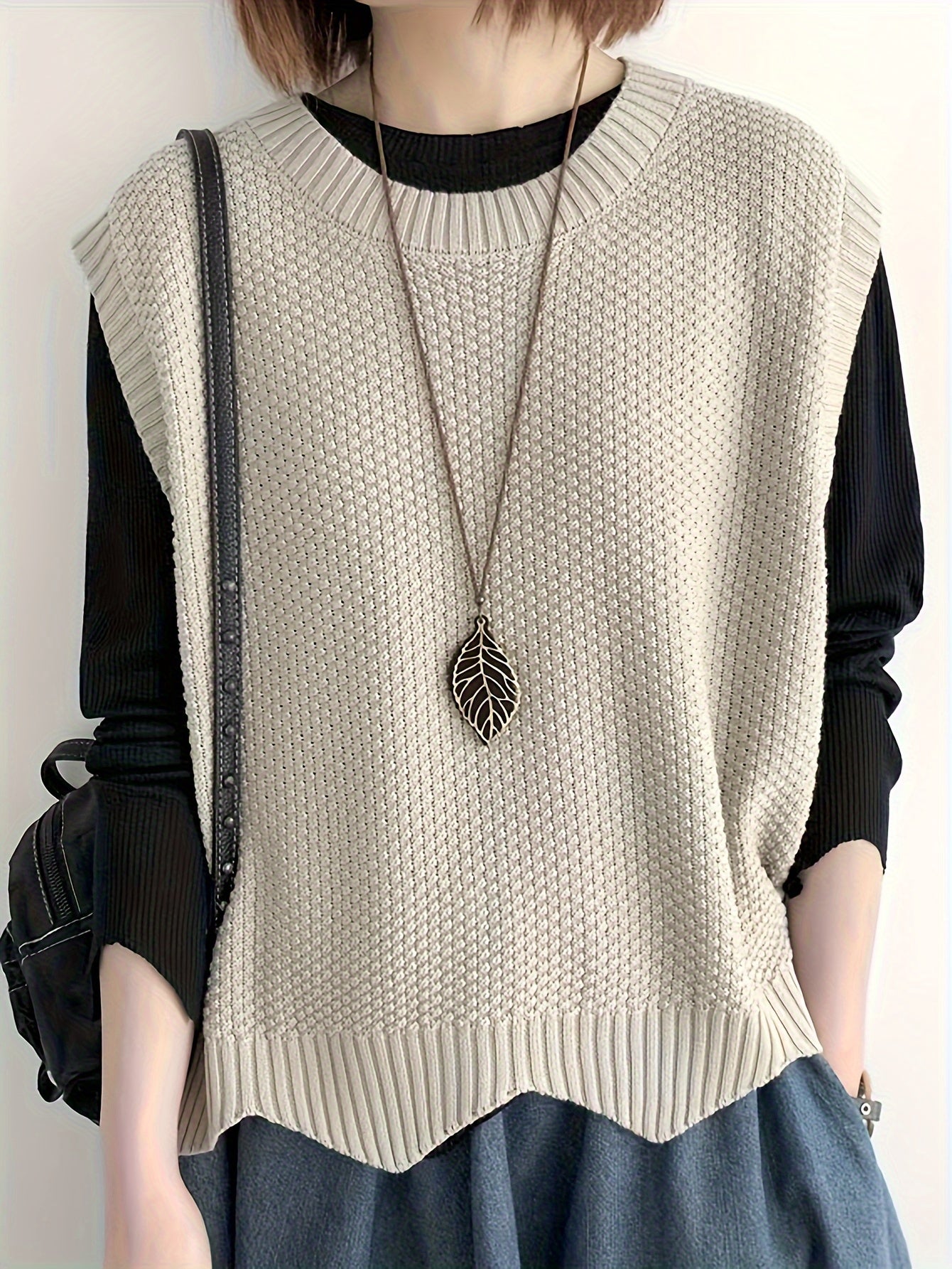 Comfortable Chunky Knit Sweater Vest for Women with Crew Neck Sleeveless Ribbed Trim Oversized Style