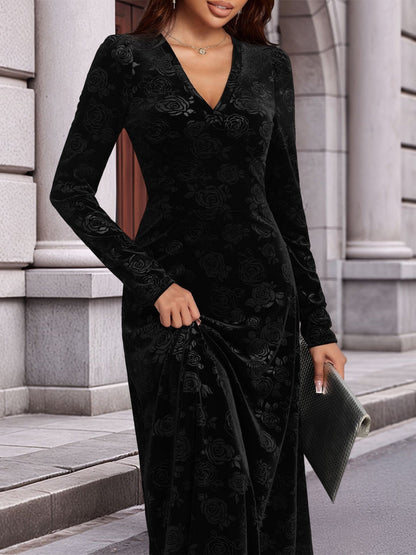 Elegant Black Velvet Maxi Dress for Women with V Neck Long Sleeve Flowing Autumn Wedding Guest Style